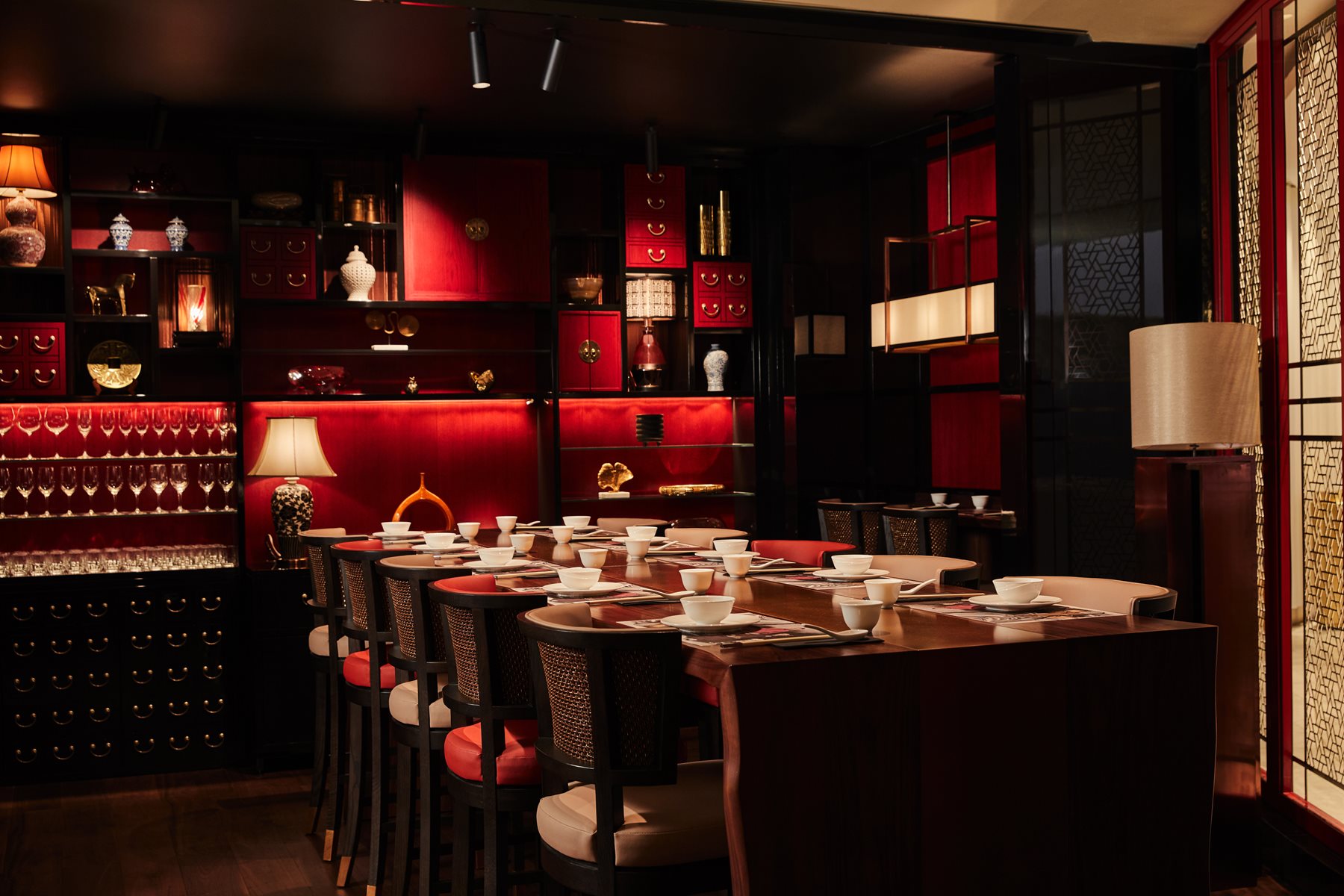 88 noodle asian restaurant dining area

