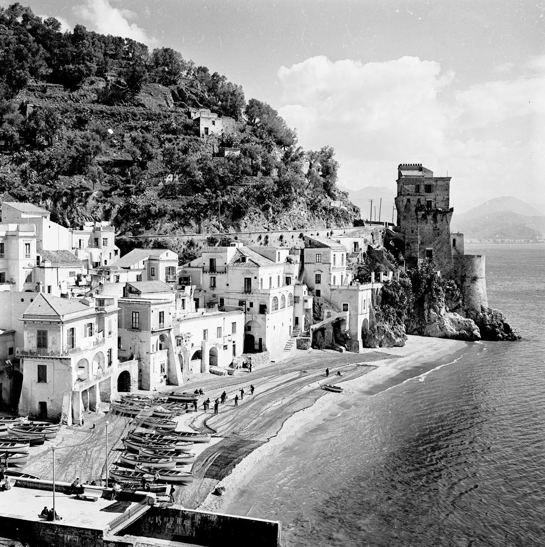 amare retro image of italian coastline